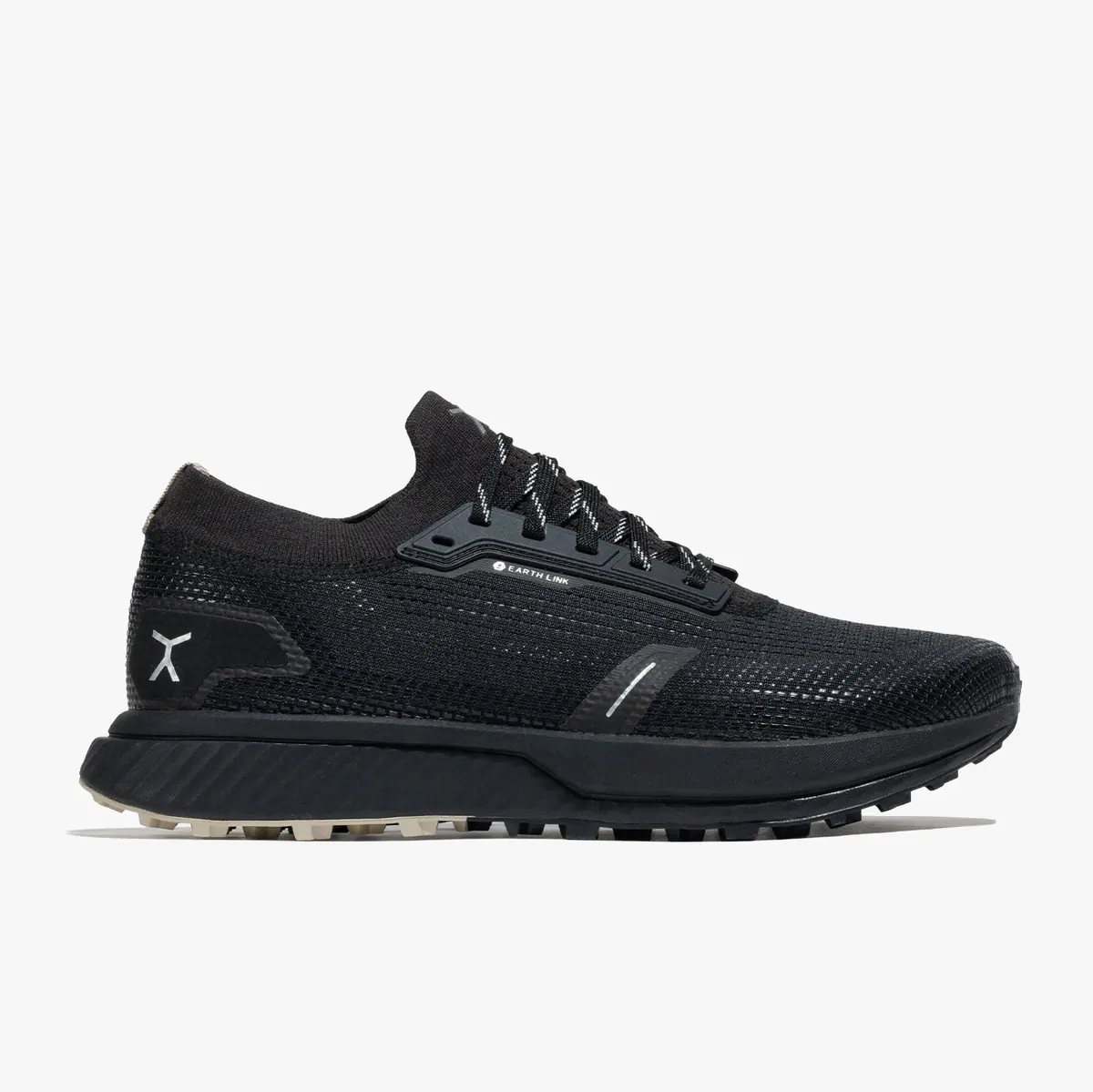 Босоногие кроссовки Flux Adapt Trail Runner — чёрный